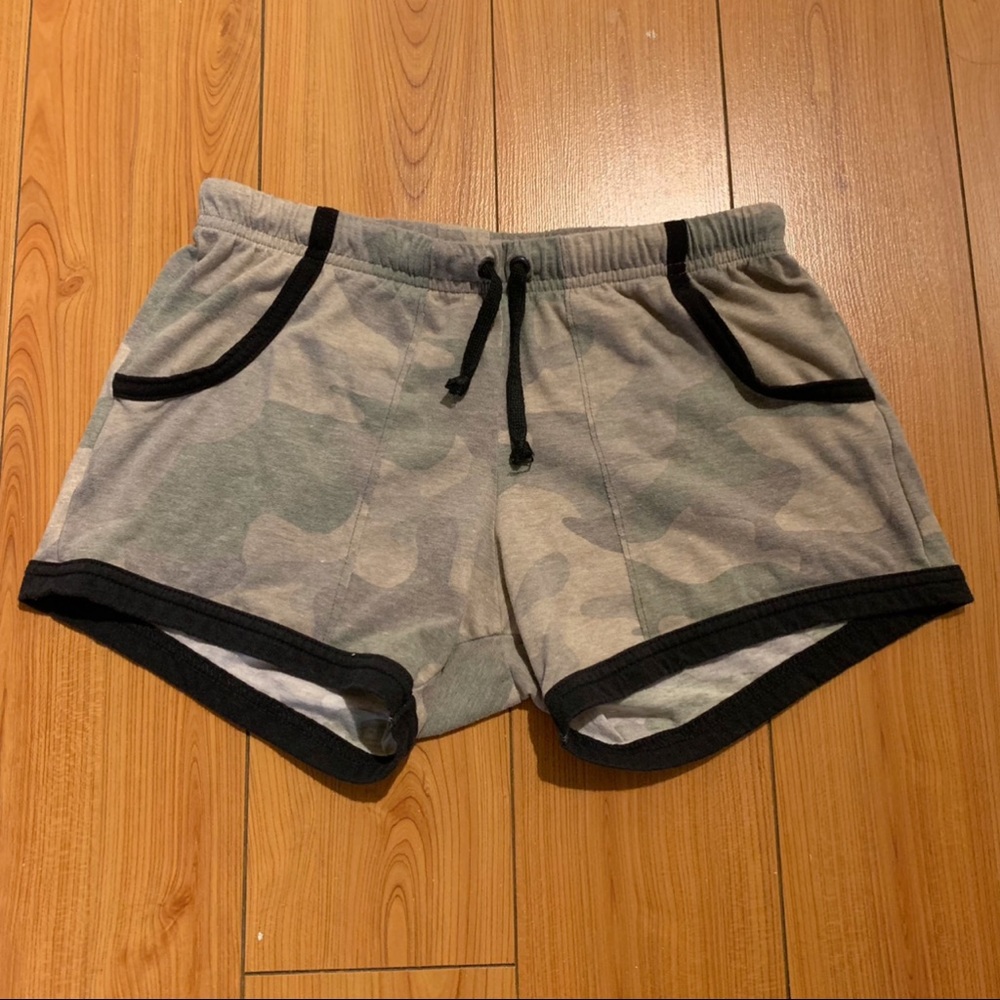 N2N Bodywear Men's Camo Trainer Shorts